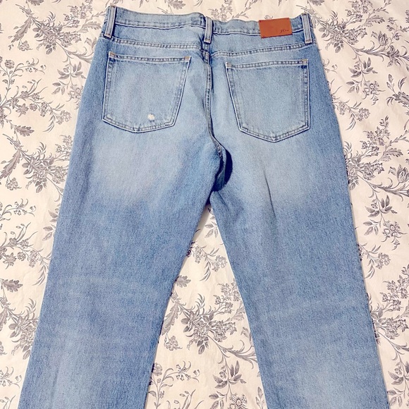NWOT JCrew Slouchy Boyfriend Jeans in Rocky Wash - Sold out online! - Picture 4 of 11